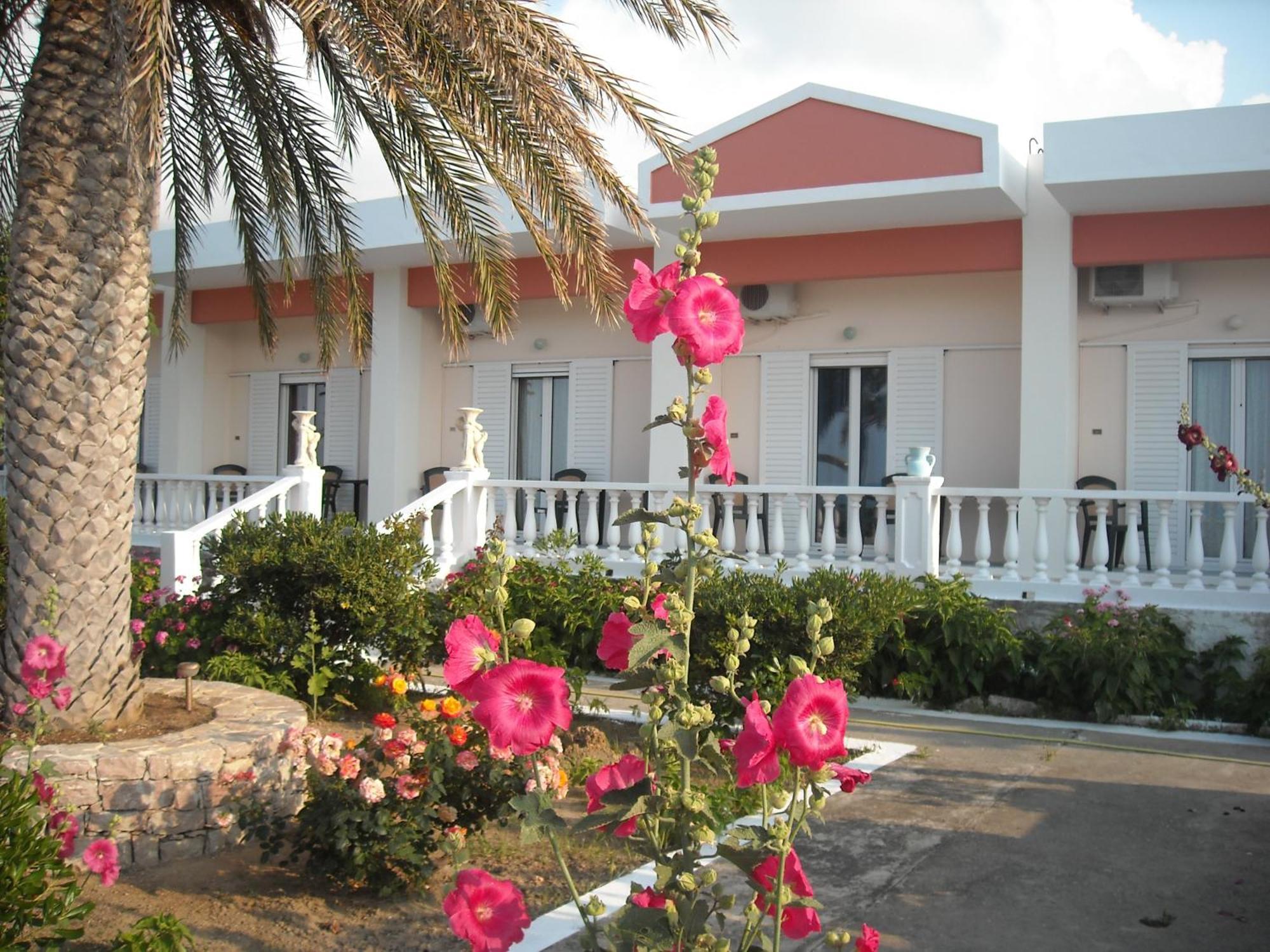 Hotel Petras Beach Сітія Екстер'єр фото