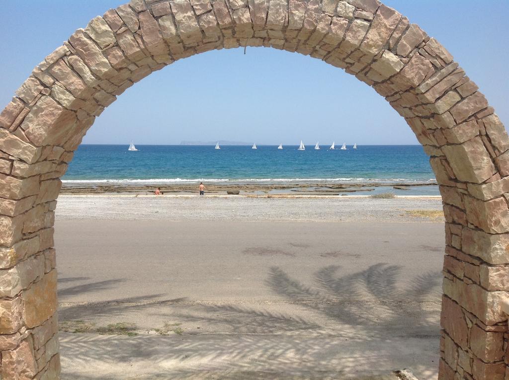 Hotel Petras Beach Сітія Екстер'єр фото