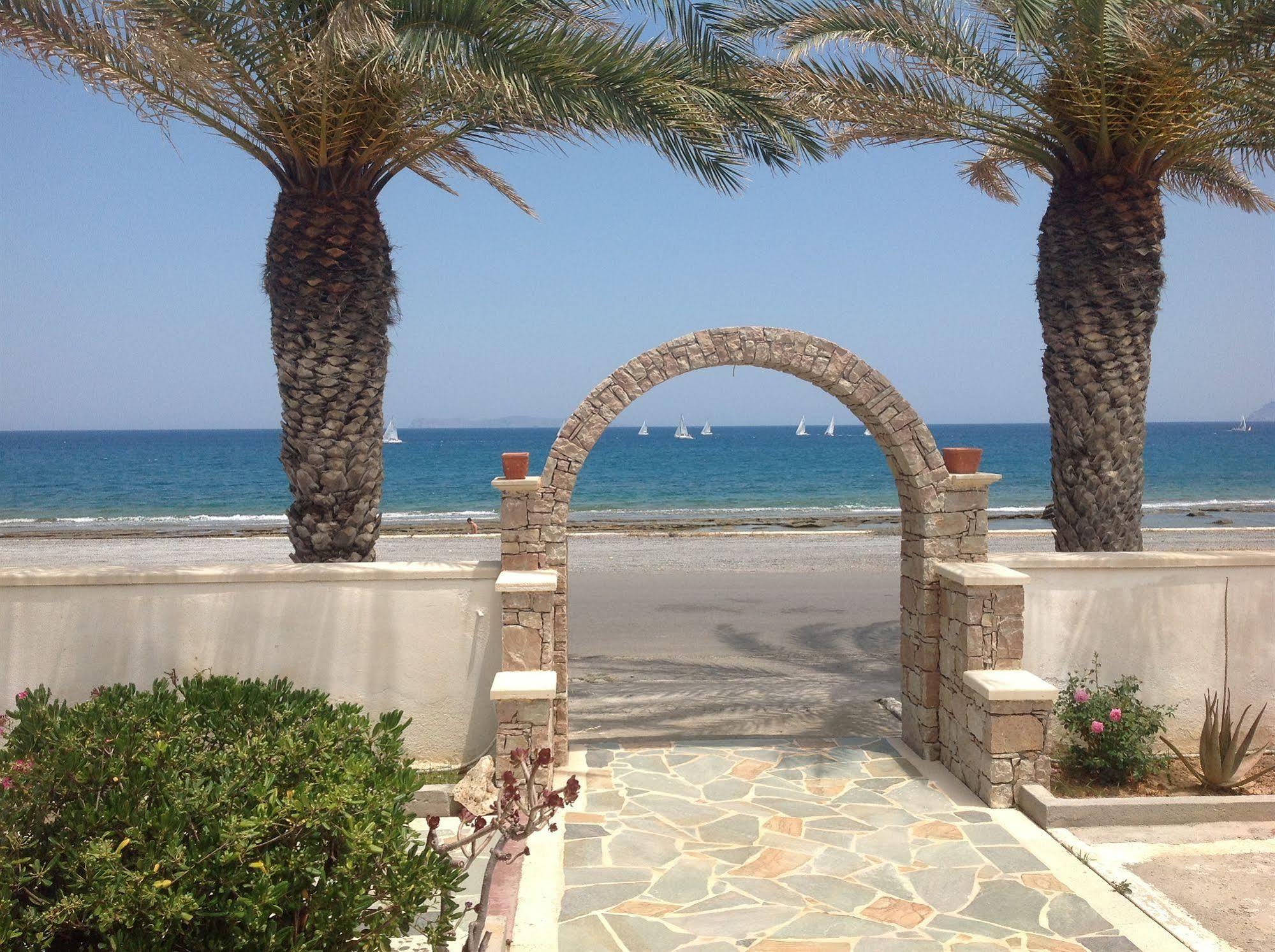 Hotel Petras Beach Сітія Екстер'єр фото