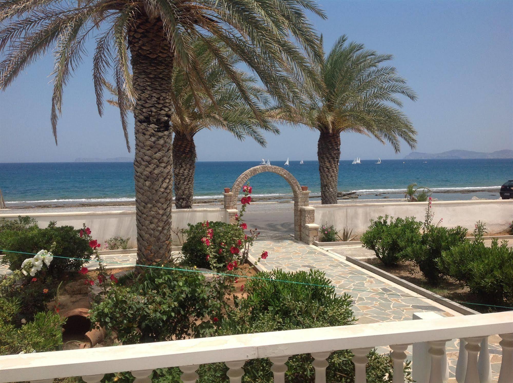 Hotel Petras Beach Сітія Екстер'єр фото